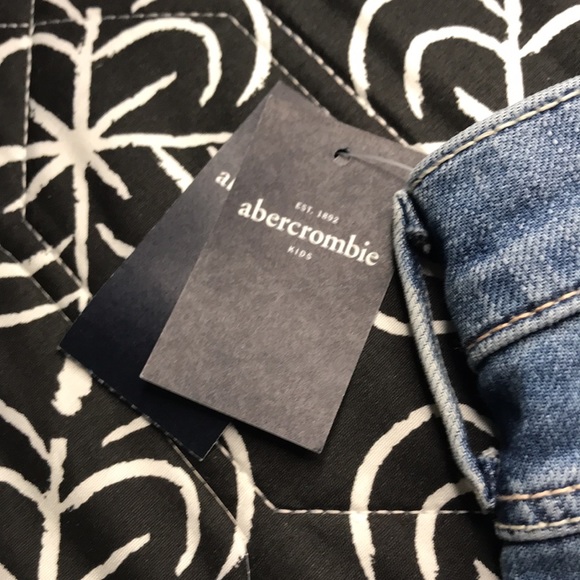 Abercrombie Kids Jean cutoff Shorts Size 13/14 - Picture 8 of 11